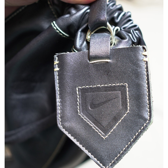 Nike Diamond Elite Pro Baseball Bag Black/Gold Cowhide Leather LMT Collectible - Picture 5 of 9